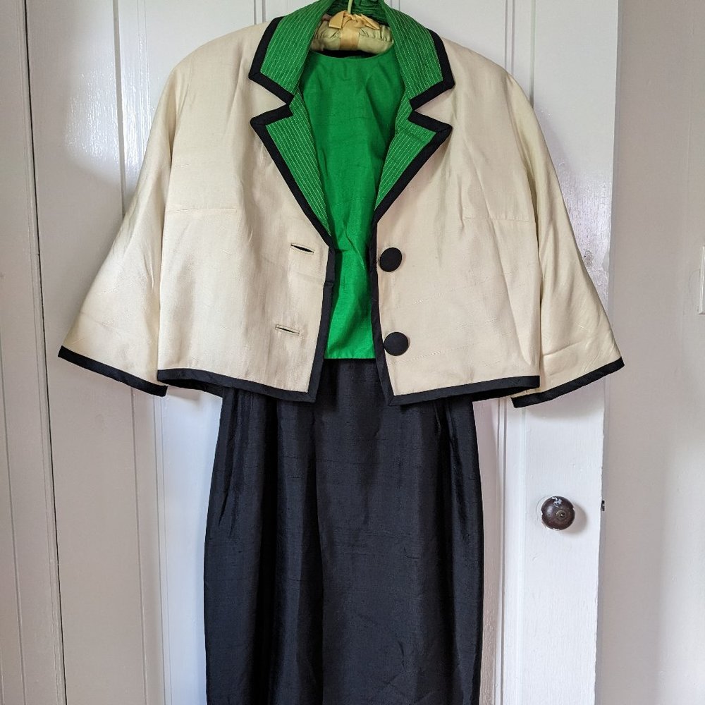 1960s Vintage Wiggle Three Piece Silk Dress Suit by Mamselle Betty Carol Sz S